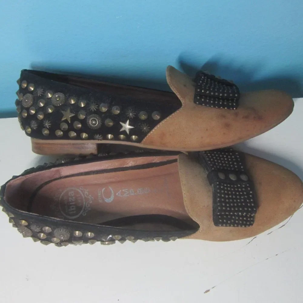 Jeffery Campbell Womens Size 7.5 Slip On Flats Studded Bow Loafer Tan / Black